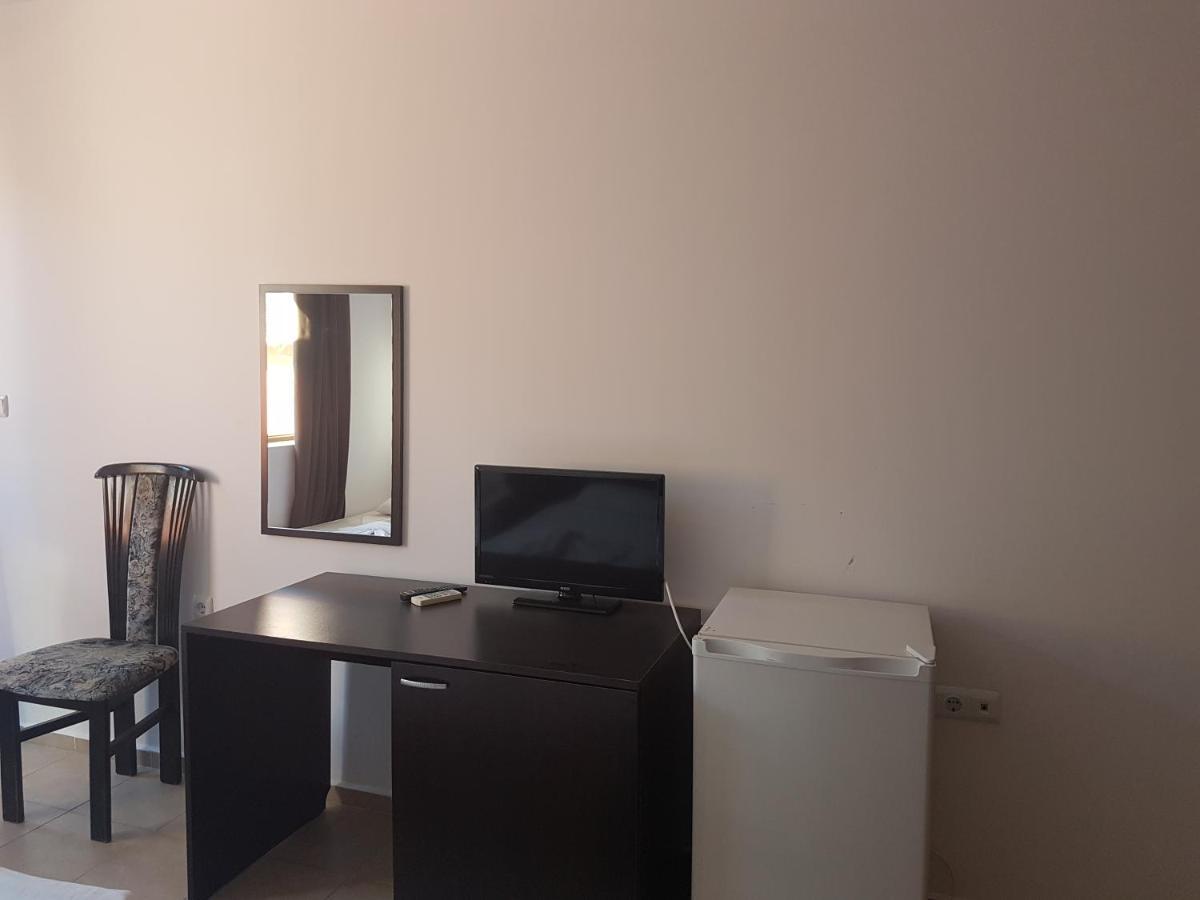 פומורי Salt Lake Aparthotel מראה חיצוני תמונה